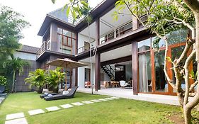 Eden Villa Bali